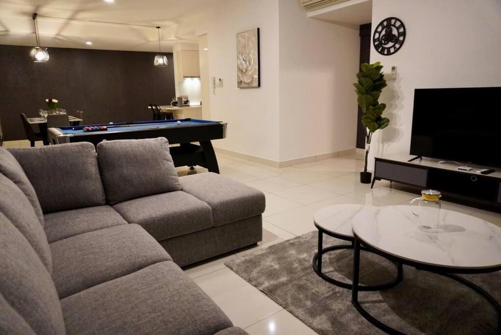 Apartment Teega Modern 4br 12pax Pooltable By Our *